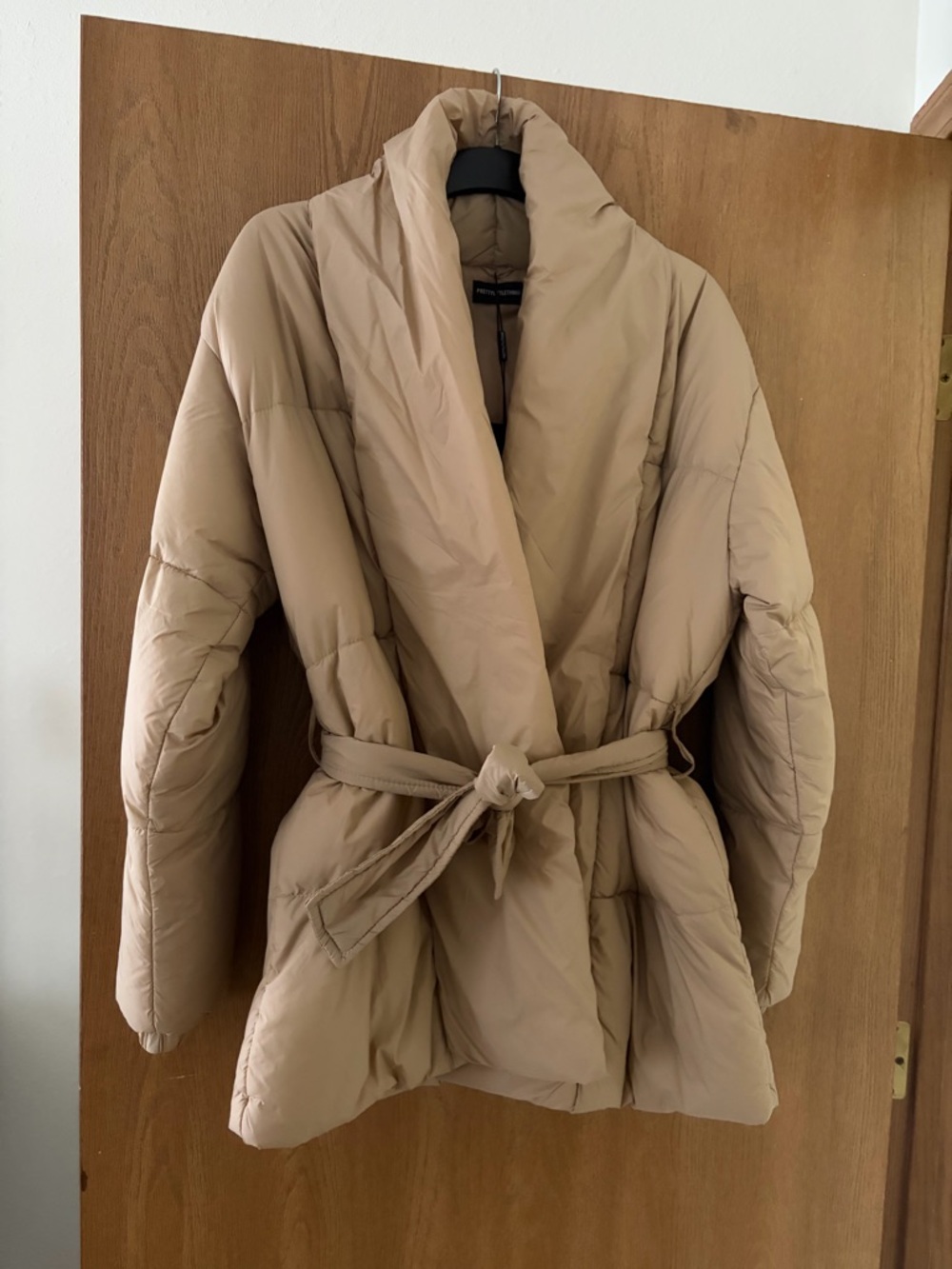 PrettyLittleThing Beige Belted Shawl Collar Puffer Coat